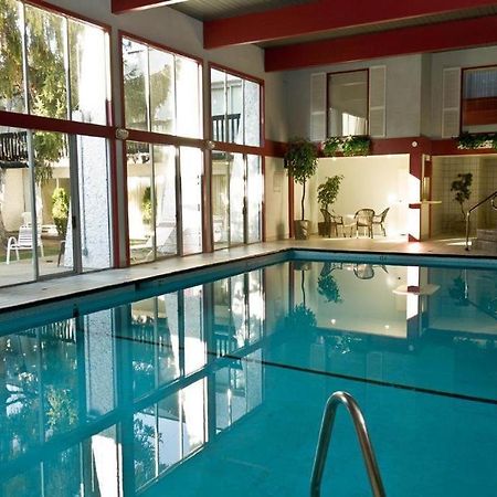 Riviera Village Green Hotel Complex Vernon Esterno foto